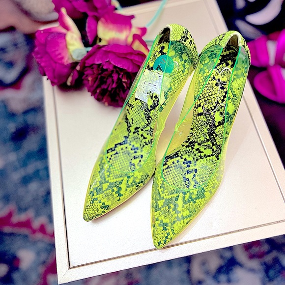 Jessica Simpson Neon Green Python Pixera Pumps - Picture 2 of 16